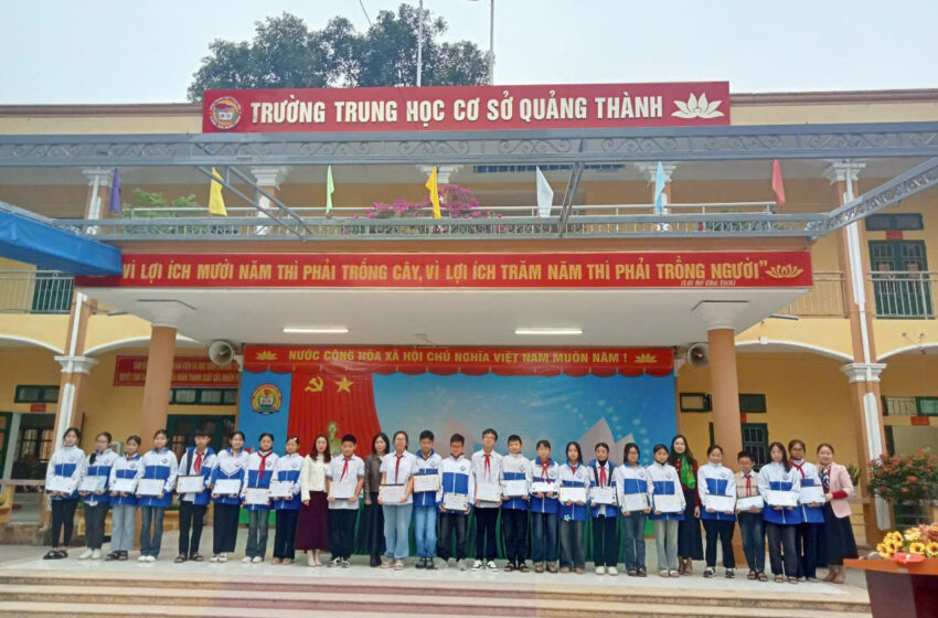  Lễ chào cờ sáng ngày 09/12/2024 của trường THCS Quảng Thành.